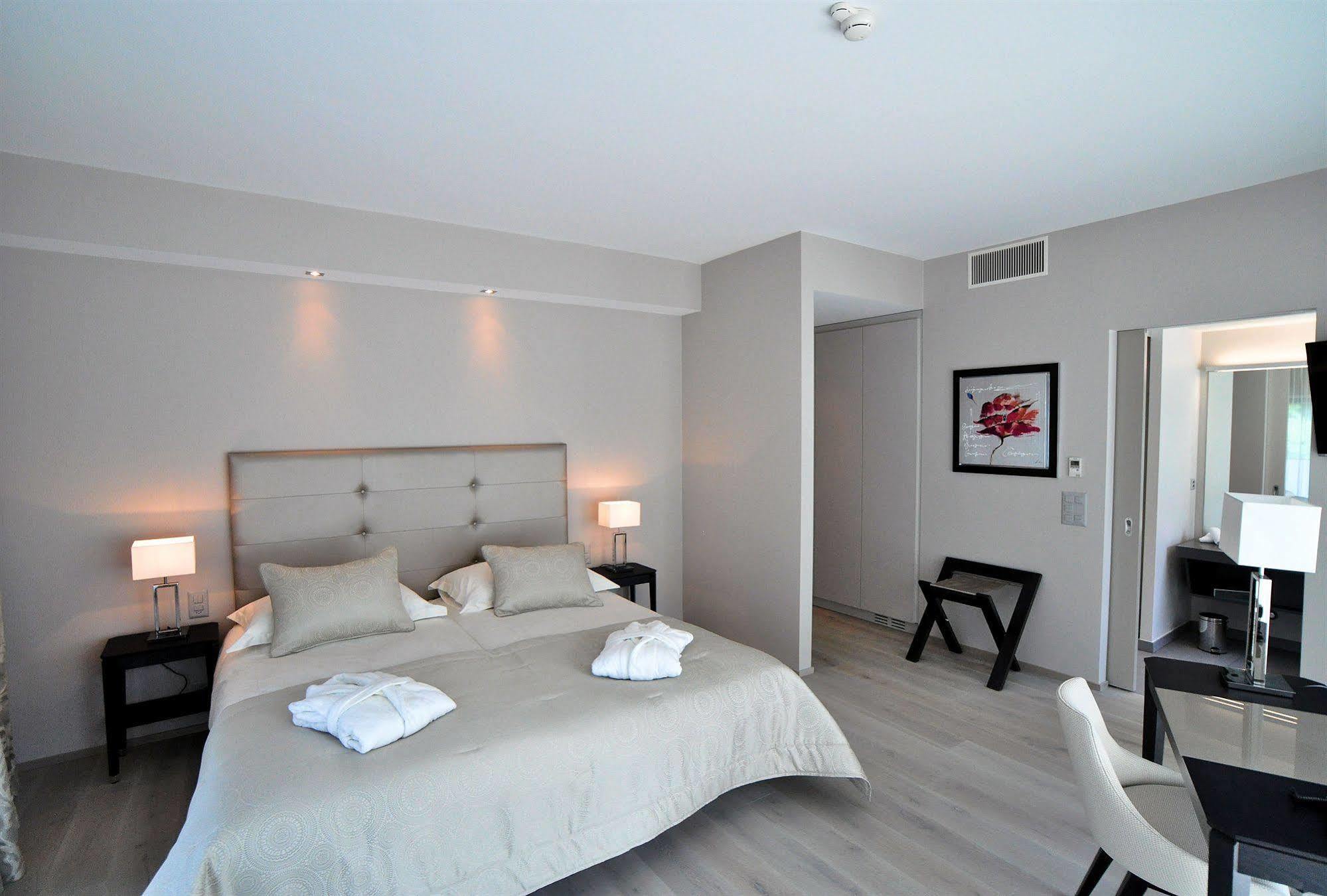 Hostellerie Le Petit Manoir Morges Exterior foto